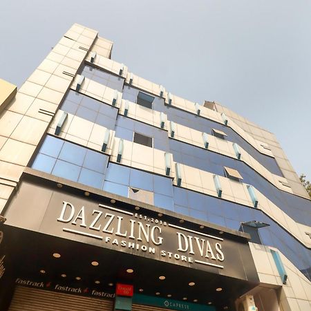 Hotel Super Collection O Dolphin Lucknow Zewnętrze zdjęcie