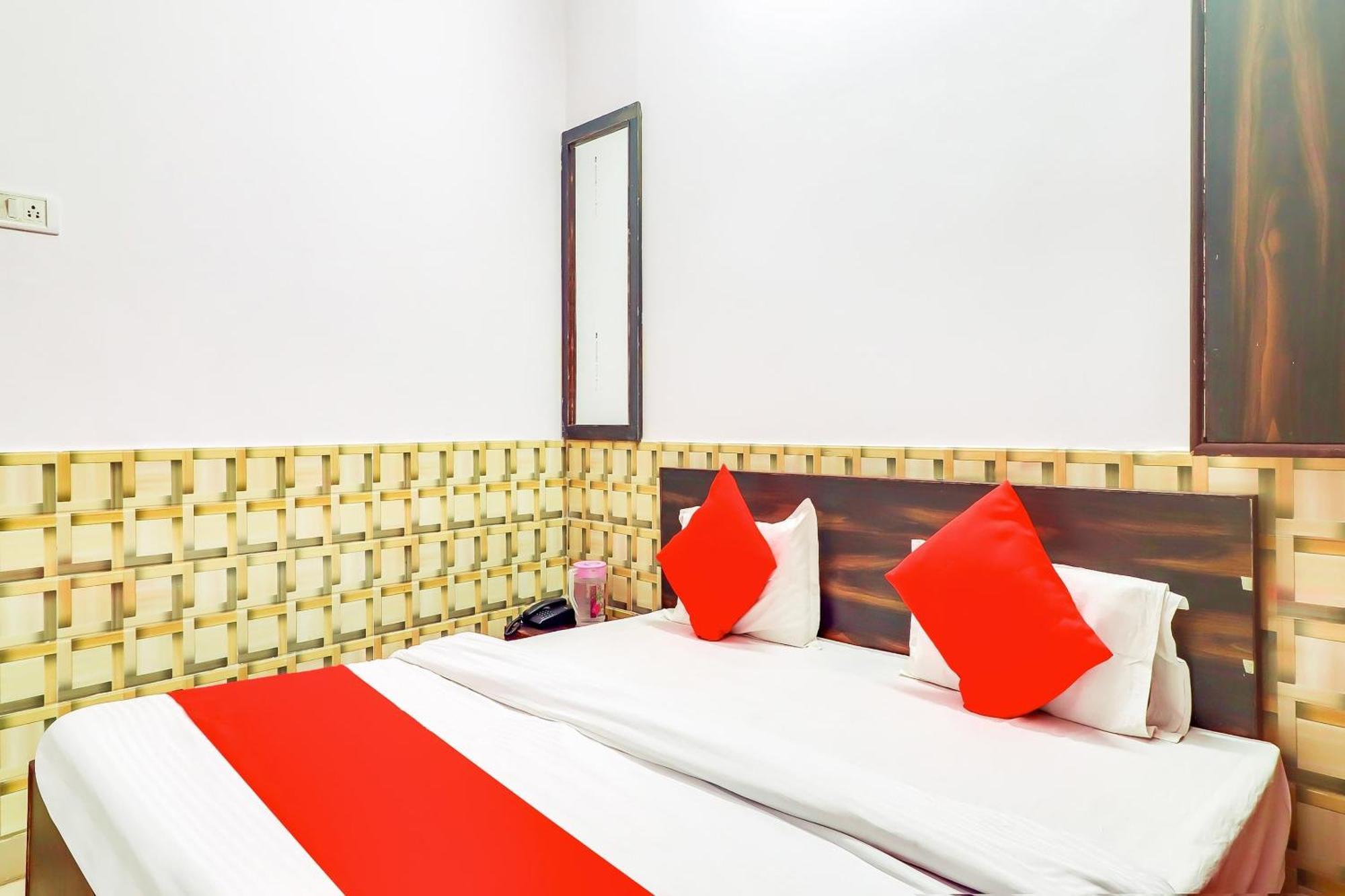 Hotel Super Collection O Dolphin Lucknow Zewnętrze zdjęcie