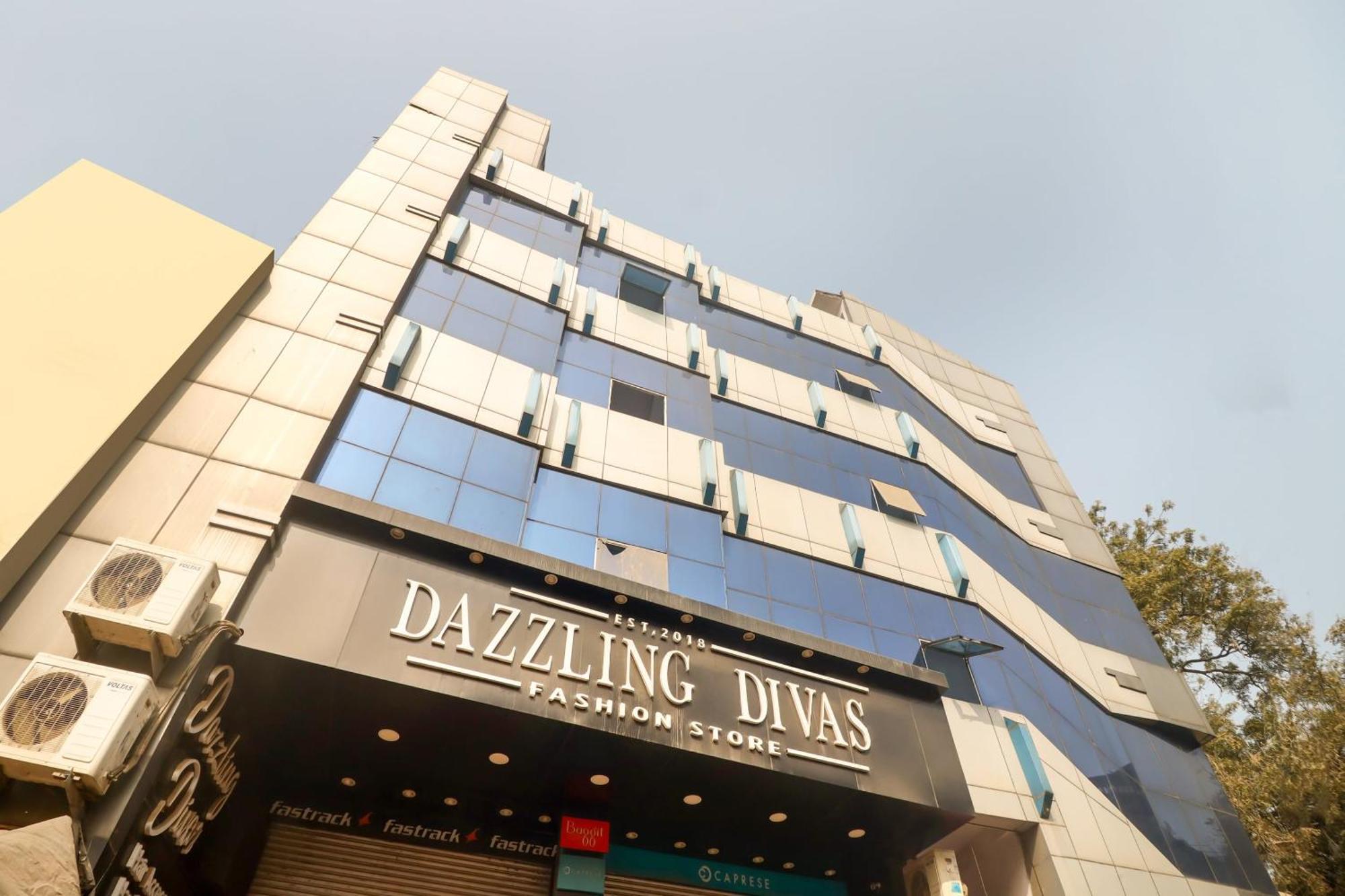 Hotel O Dolphin Lucknow Zewnętrze zdjęcie
