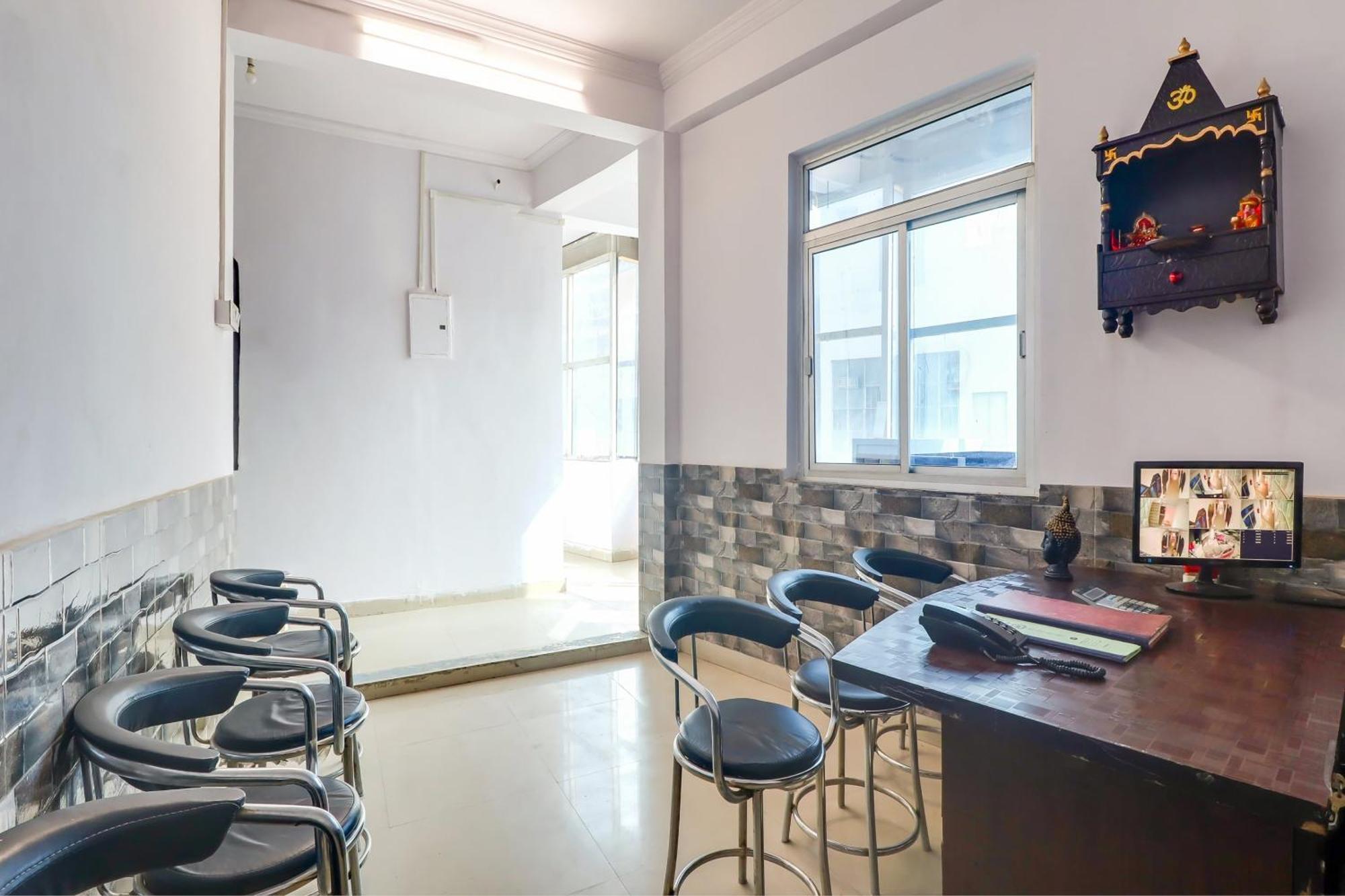 Hotel O Dolphin Lucknow Zewnętrze zdjęcie